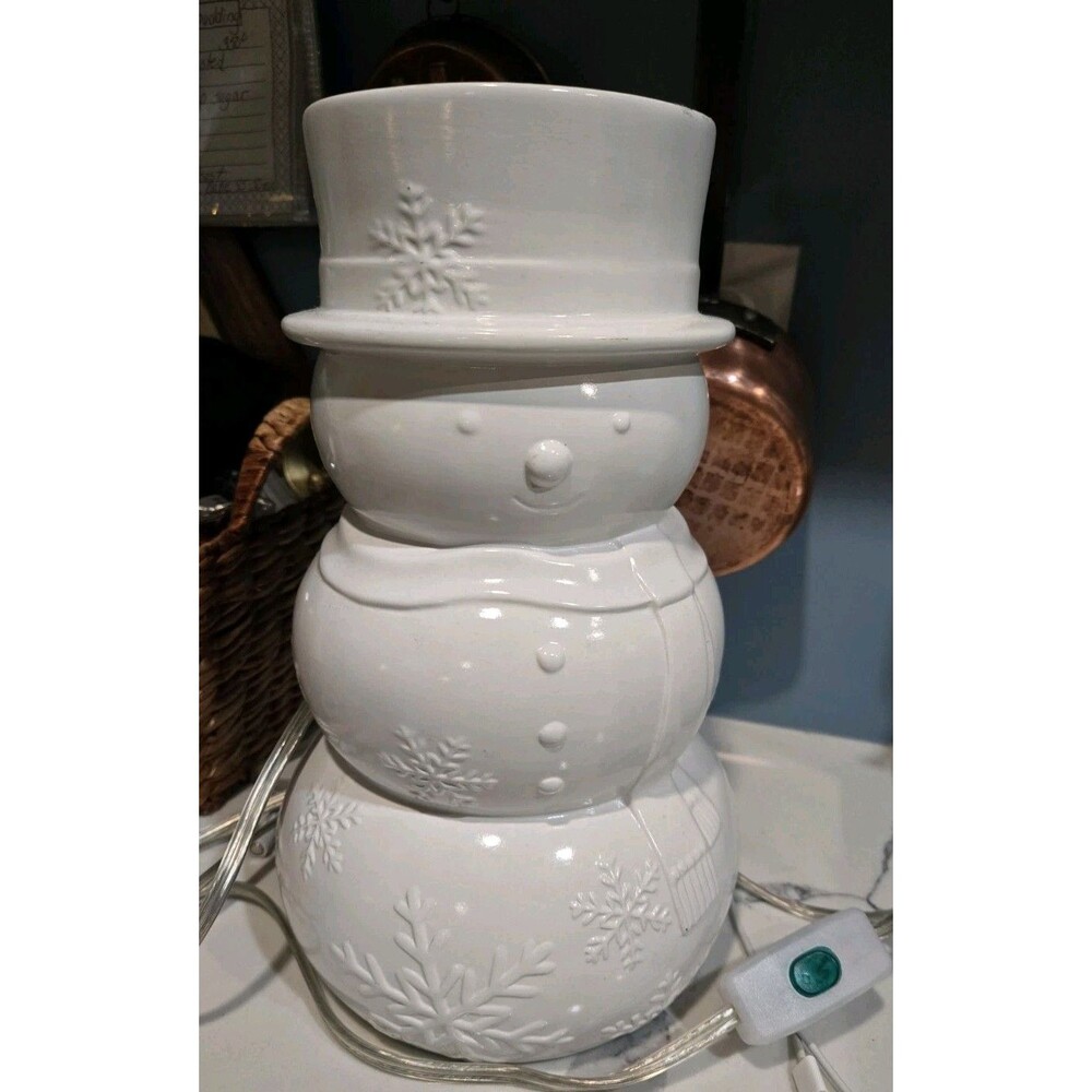 Yankee Candle Large 12" Electric Snowman wax melter/ burner waxes included
